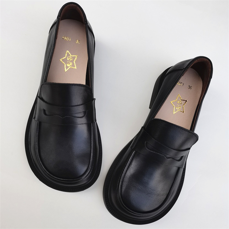 Careaymade-Women's Casual Shoe - Leather Working recensione e prezzo