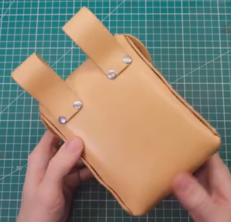 New Japan Steel Blade Wooden D - Leatherwork Punching Tool recensione e prezzo