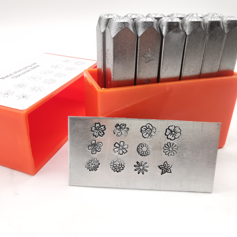 6mm flowers pattern metal stam - Leatherwork Punching Tool recensione e prezzo