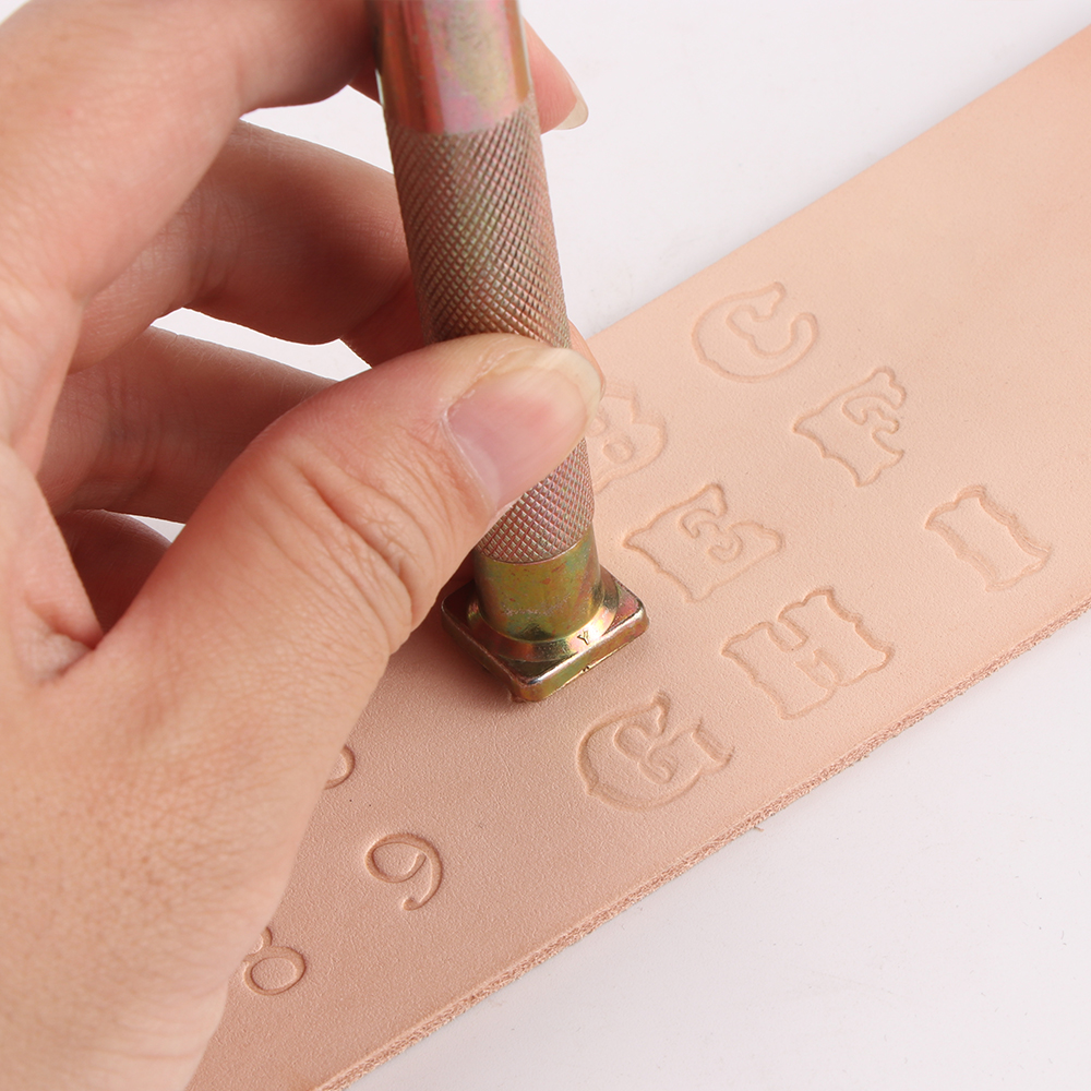 Craftsman Letter and Number St - Leatherwork Punching Tool recensione e prezzo
