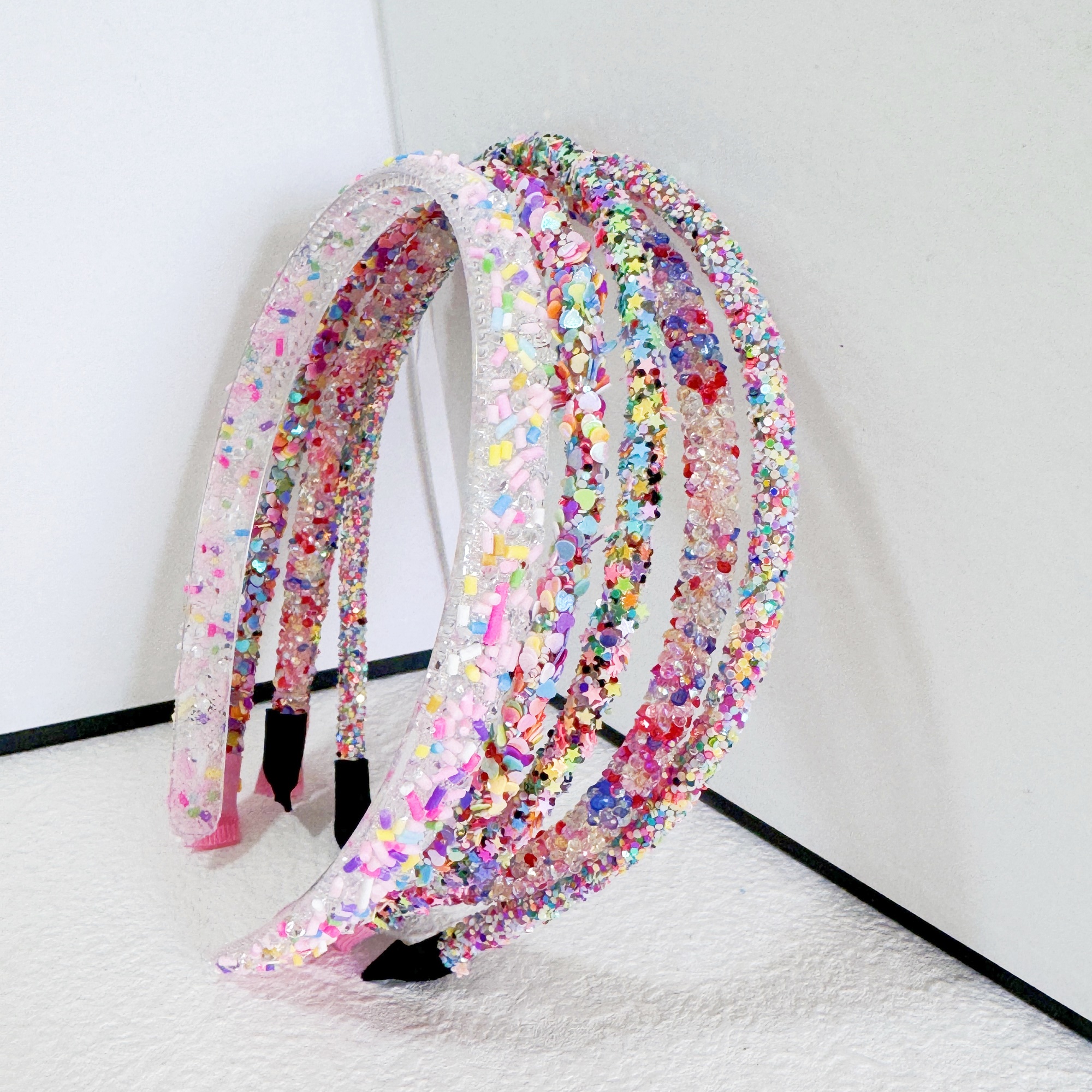 5PCS Glitter Plastic Hairbands - Leatherwork Pony recensione e prezzo